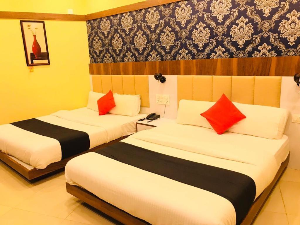 Hotel Keerthana Puttur Puttur  外观 照片
