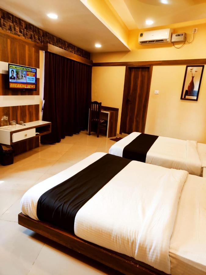 Hotel Keerthana Puttur Puttur  外观 照片